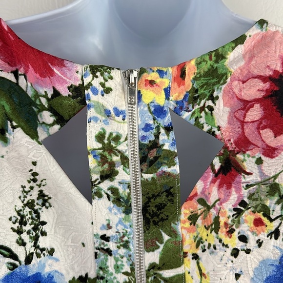 Danny and Nicole Sleeveless Floral Circle Midi Dress - Picture 8 of 11